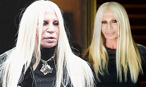 la donna di versace|donatella versace without make up.